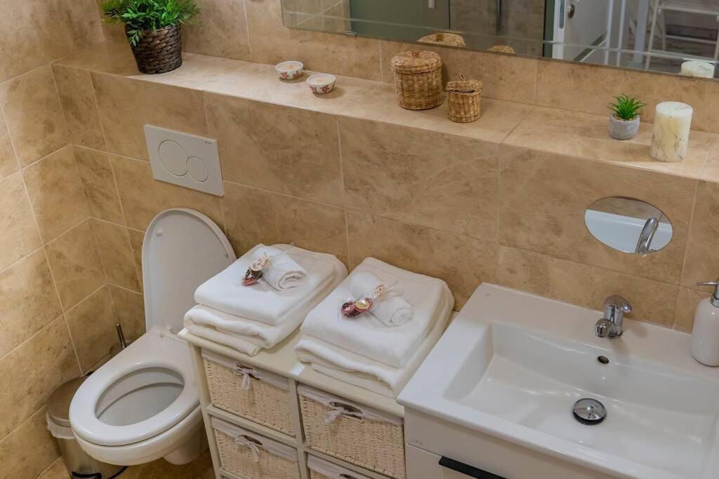 Provensalsky Rodinny Apartman Mandolina Bojnice Buitenkant foto