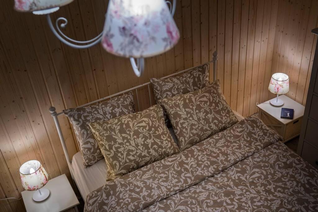 Provensalsky Rodinny Apartman Mandolina Bojnice Buitenkant foto